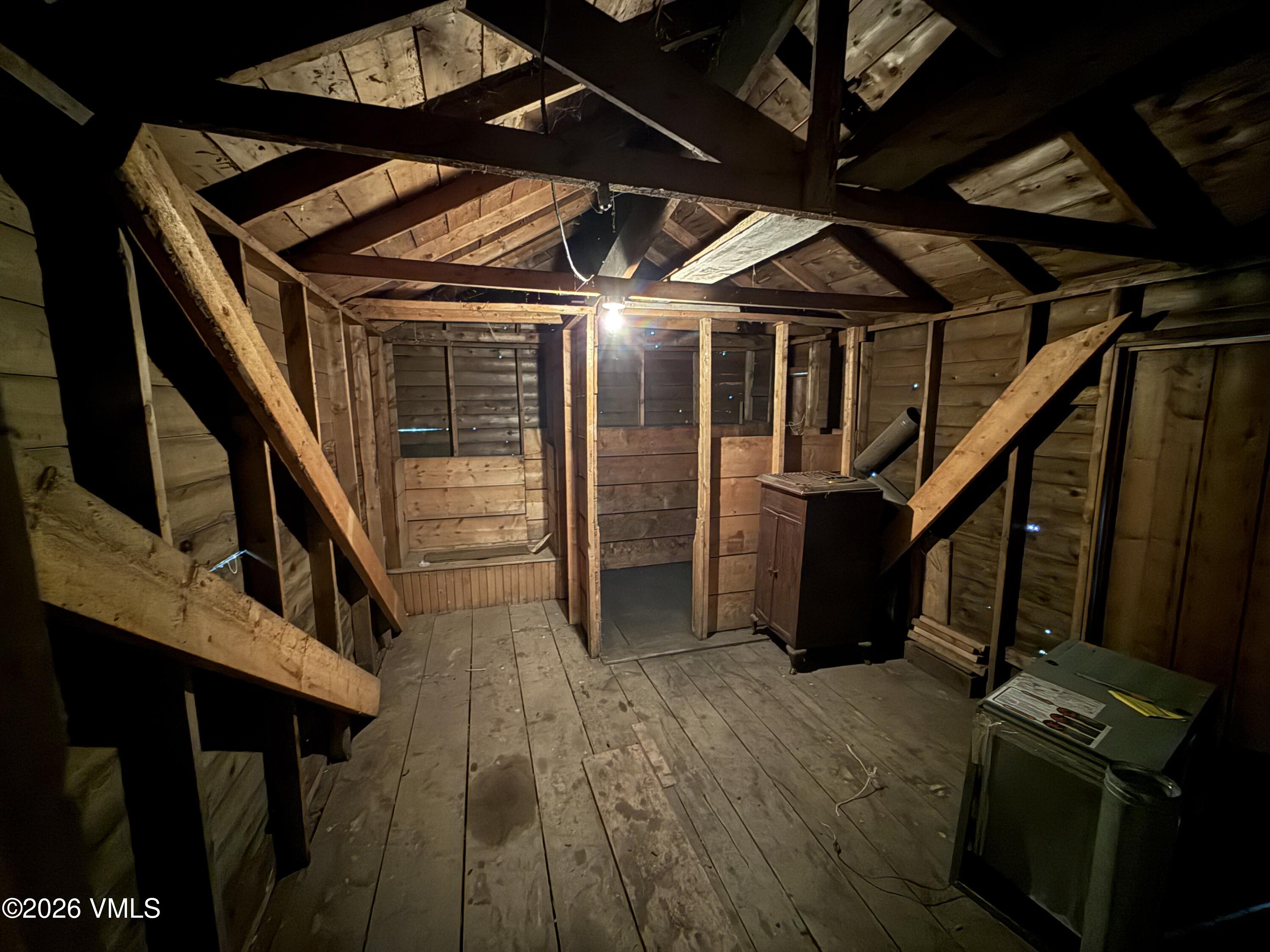 403 Pine Street Property Photo 16