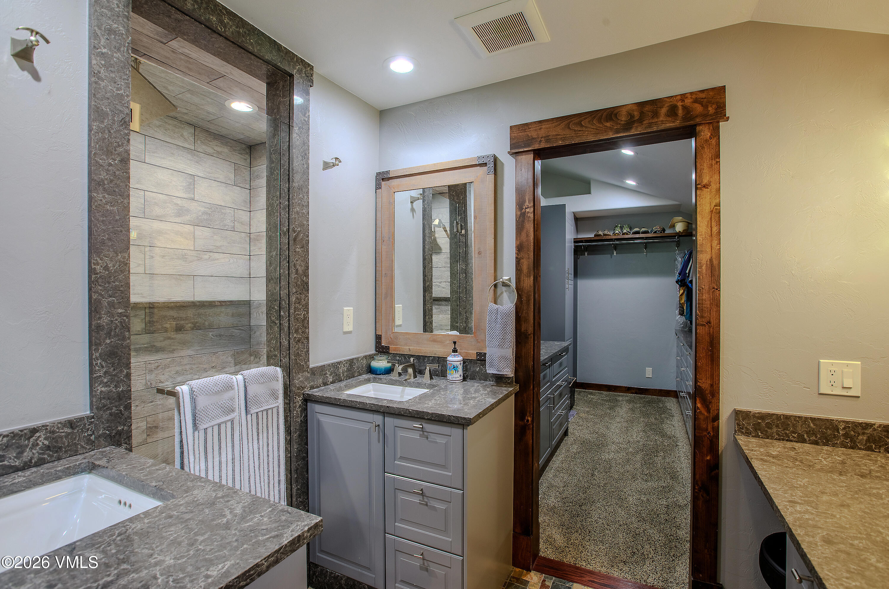 605 Mcintire Street Property Photo 25