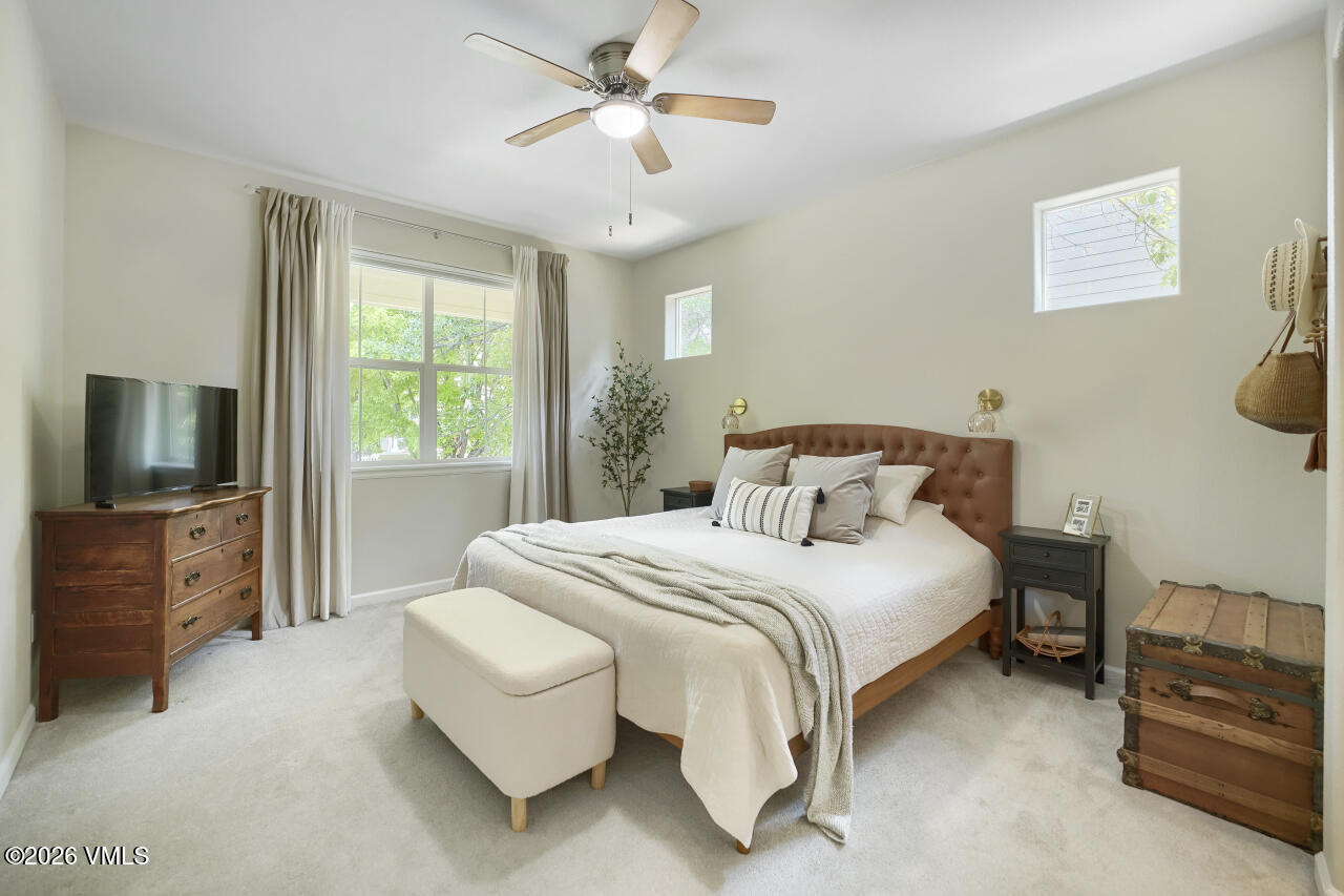 40 Beecher Street Property Photo 6