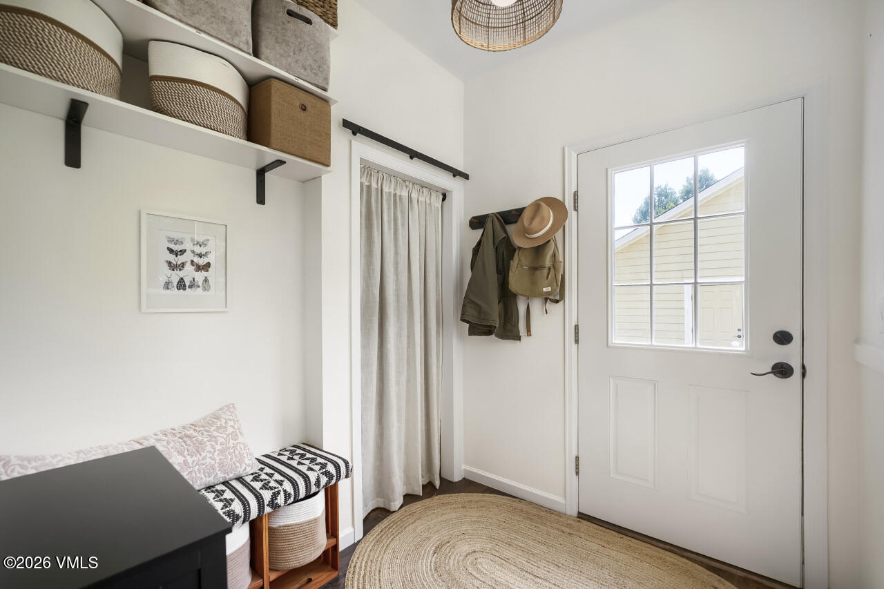 40 Beecher Street Property Photo 10