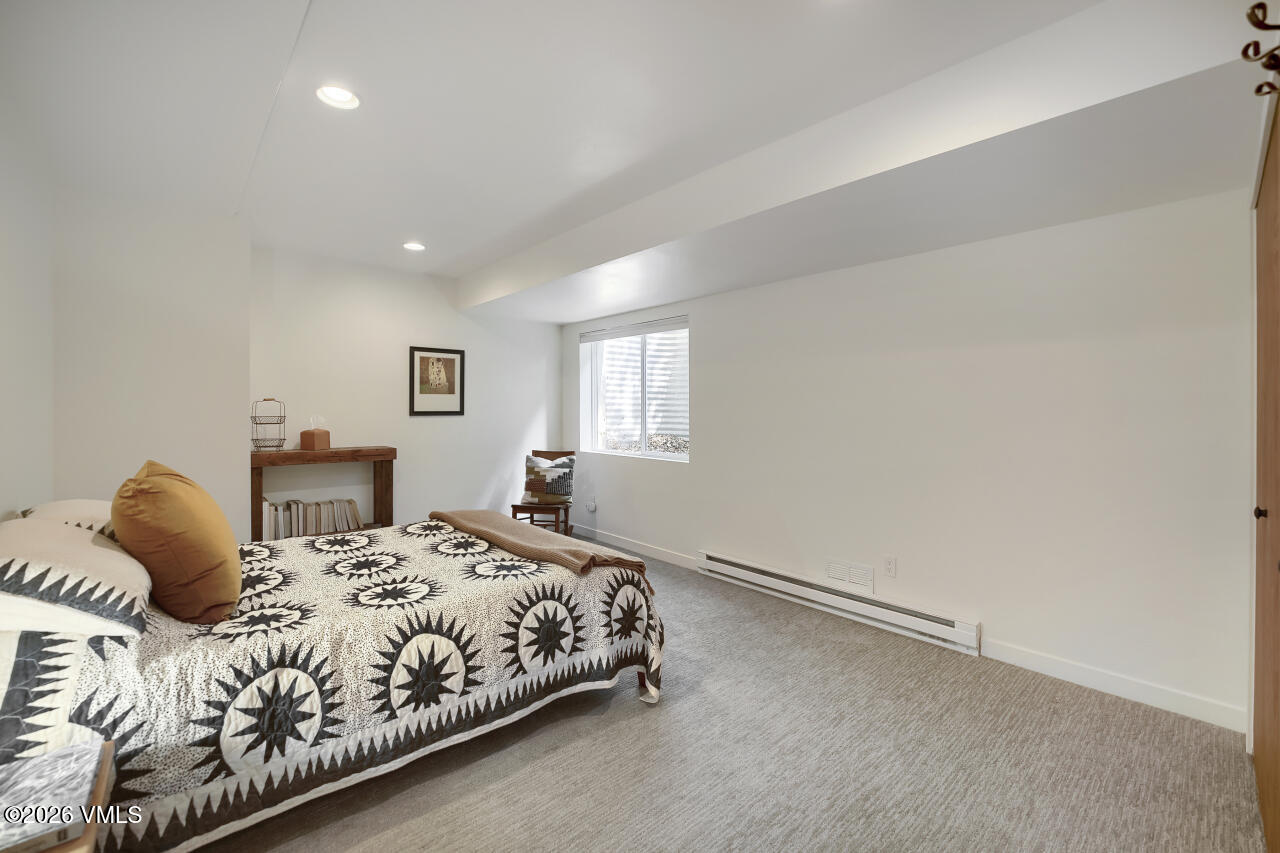 40 Beecher Street Property Photo 12