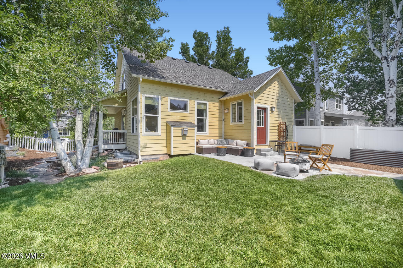 40 Beecher Street Property Photo 17