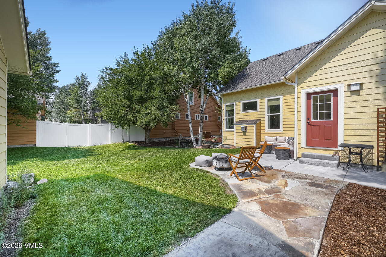40 Beecher Street Property Photo 18