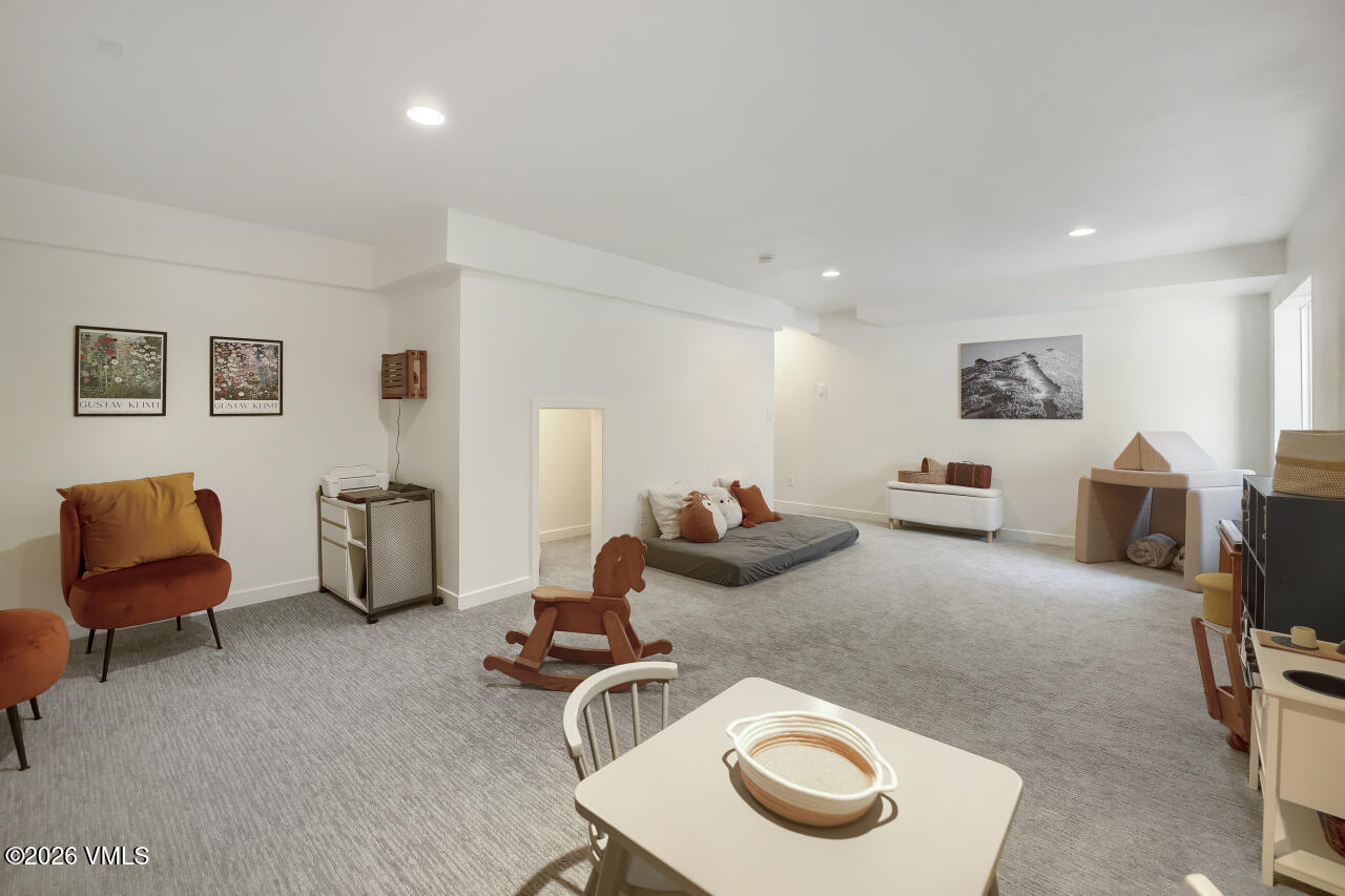 40 Beecher Street Property Photo 21