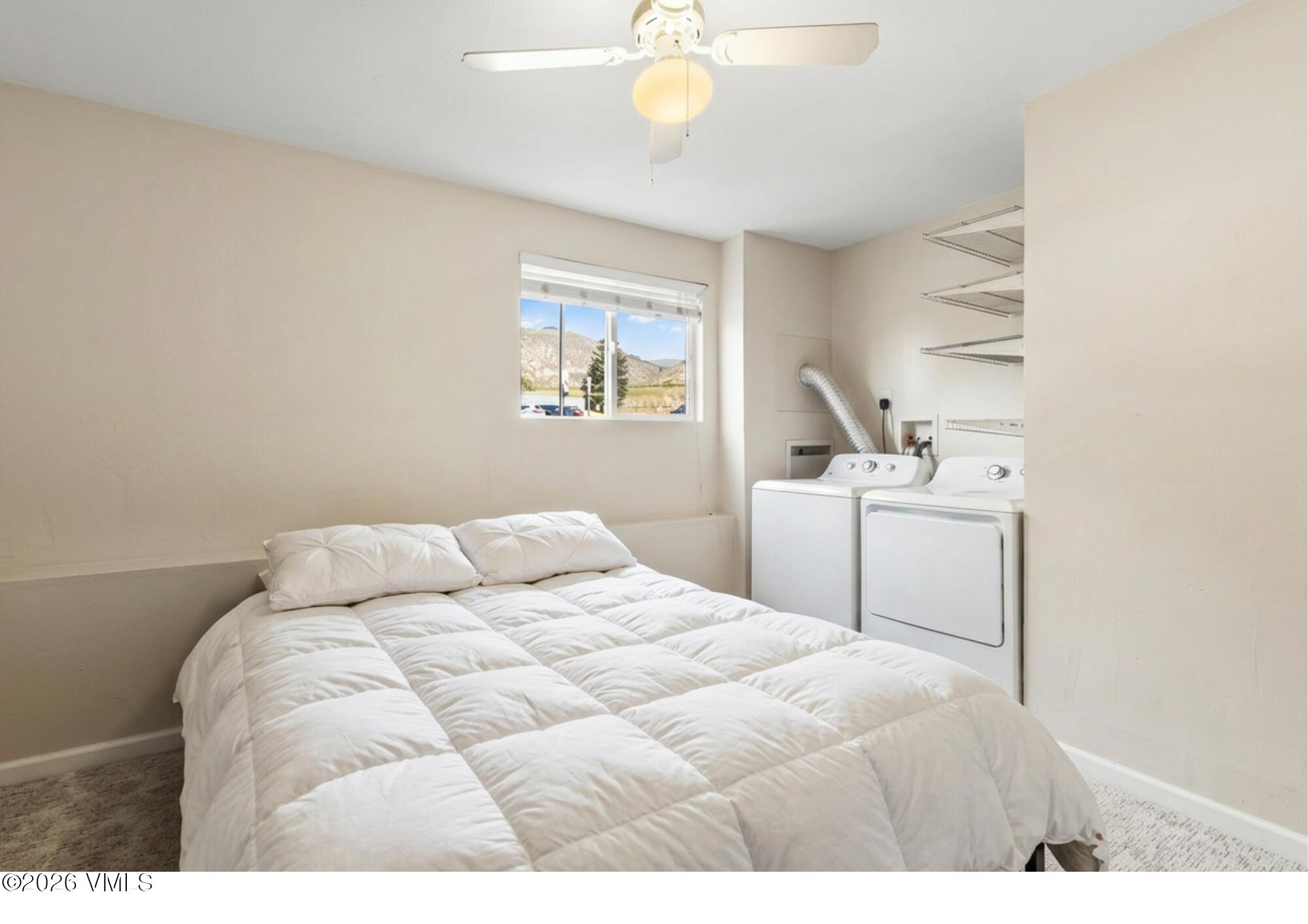 851 W Beaver Creek Boulevard # 1b Property Photo 6