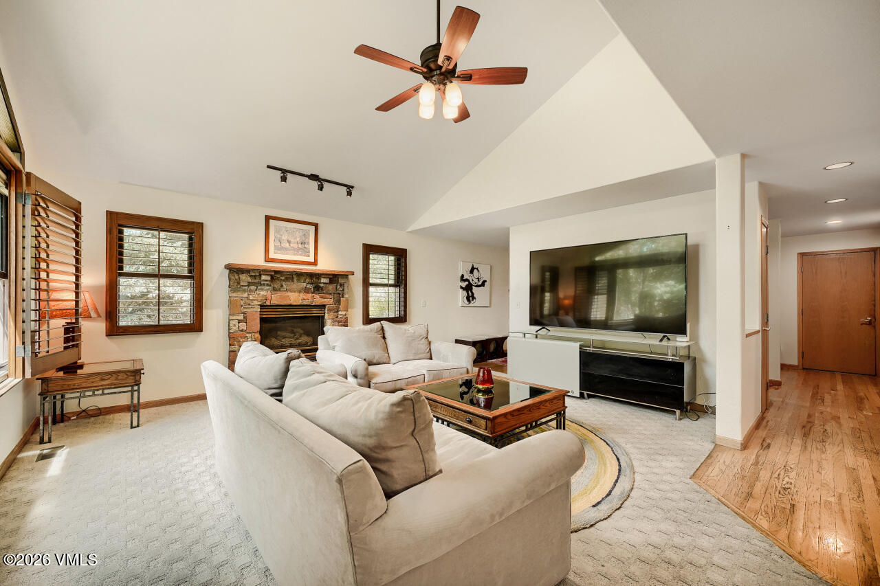 11 Stetson Drive # A Property Photo 3