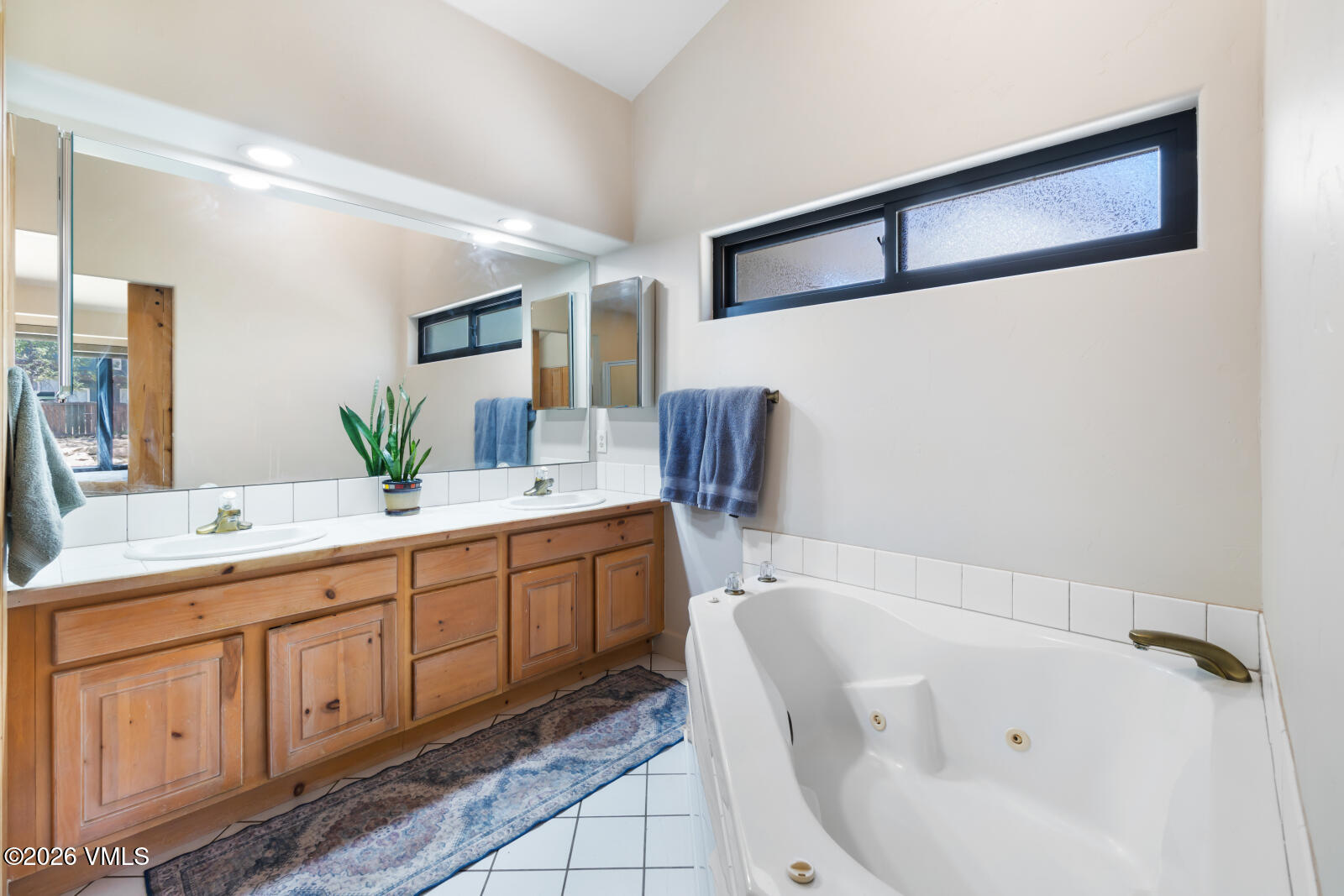 318 Ryshot Property Photo 10