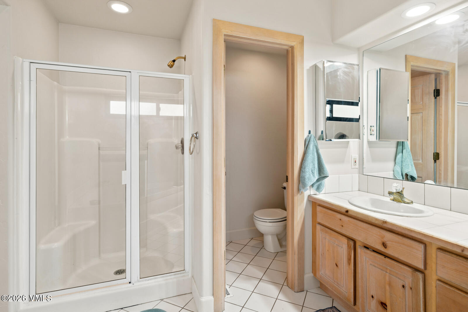 318 Ryshot Property Photo 11