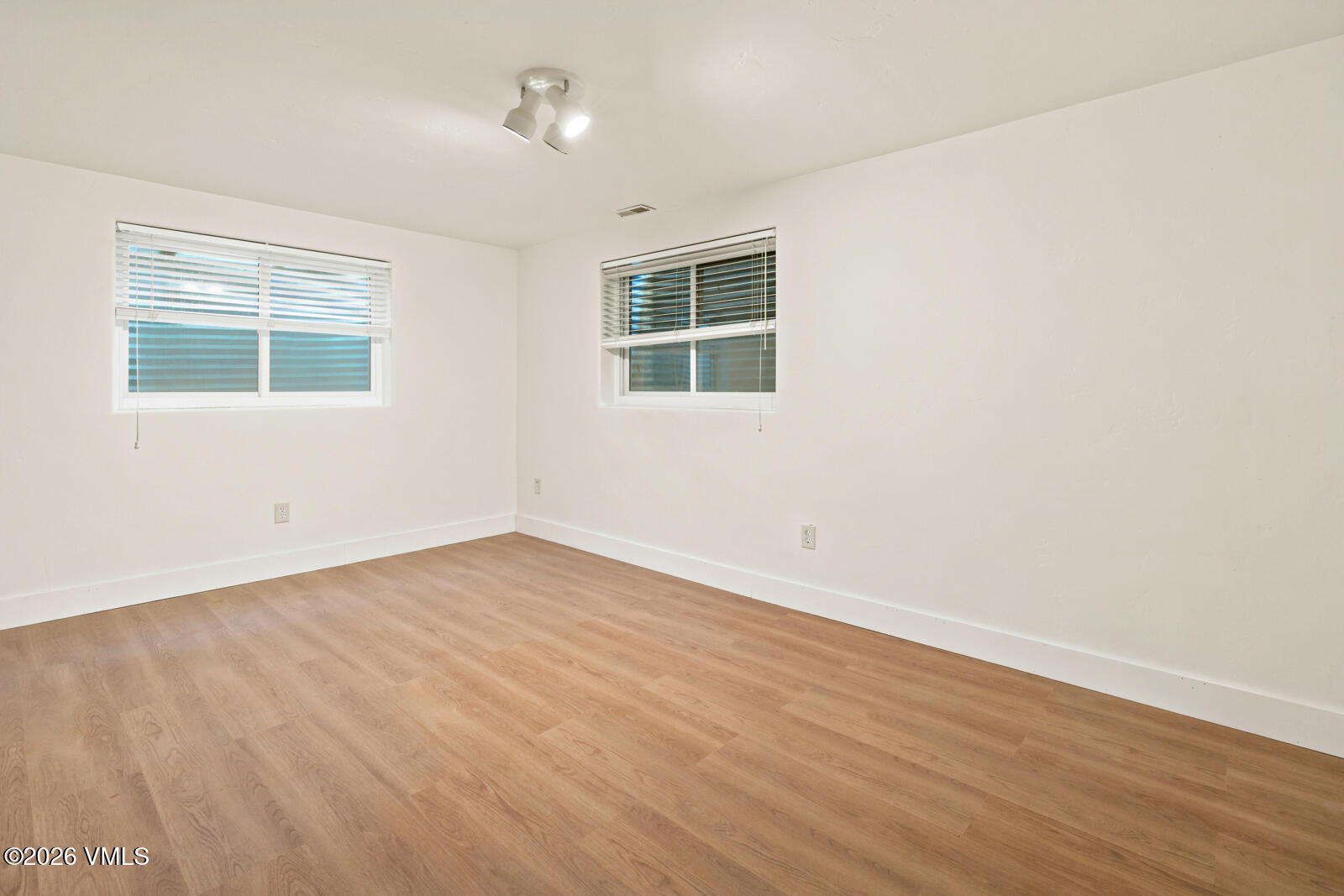 318 Ryshot Property Photo 21