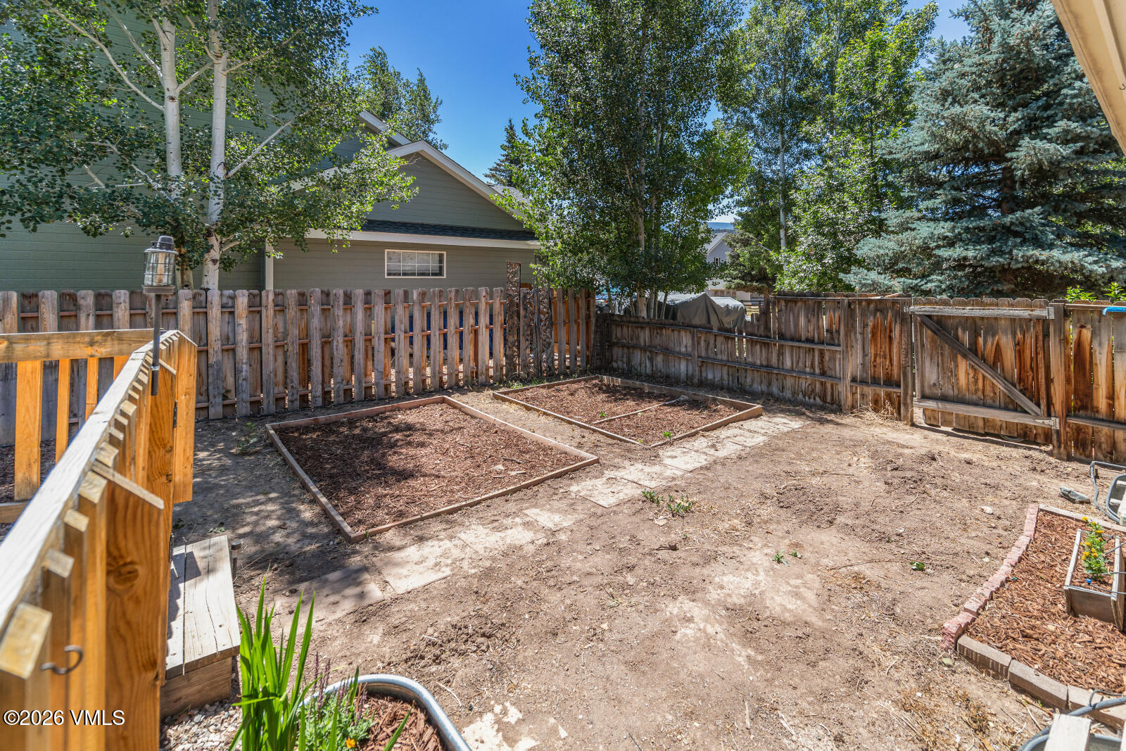 318 Ryshot Property Photo 31