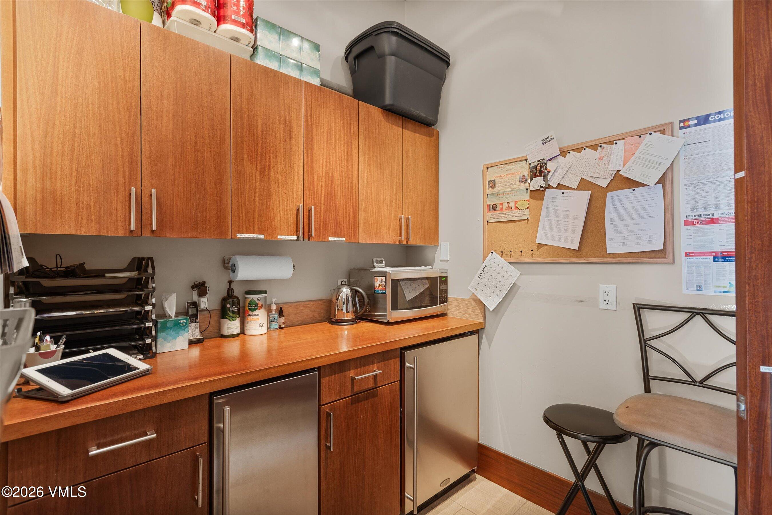 241 Robinson Street # C-106 Property Photo 28