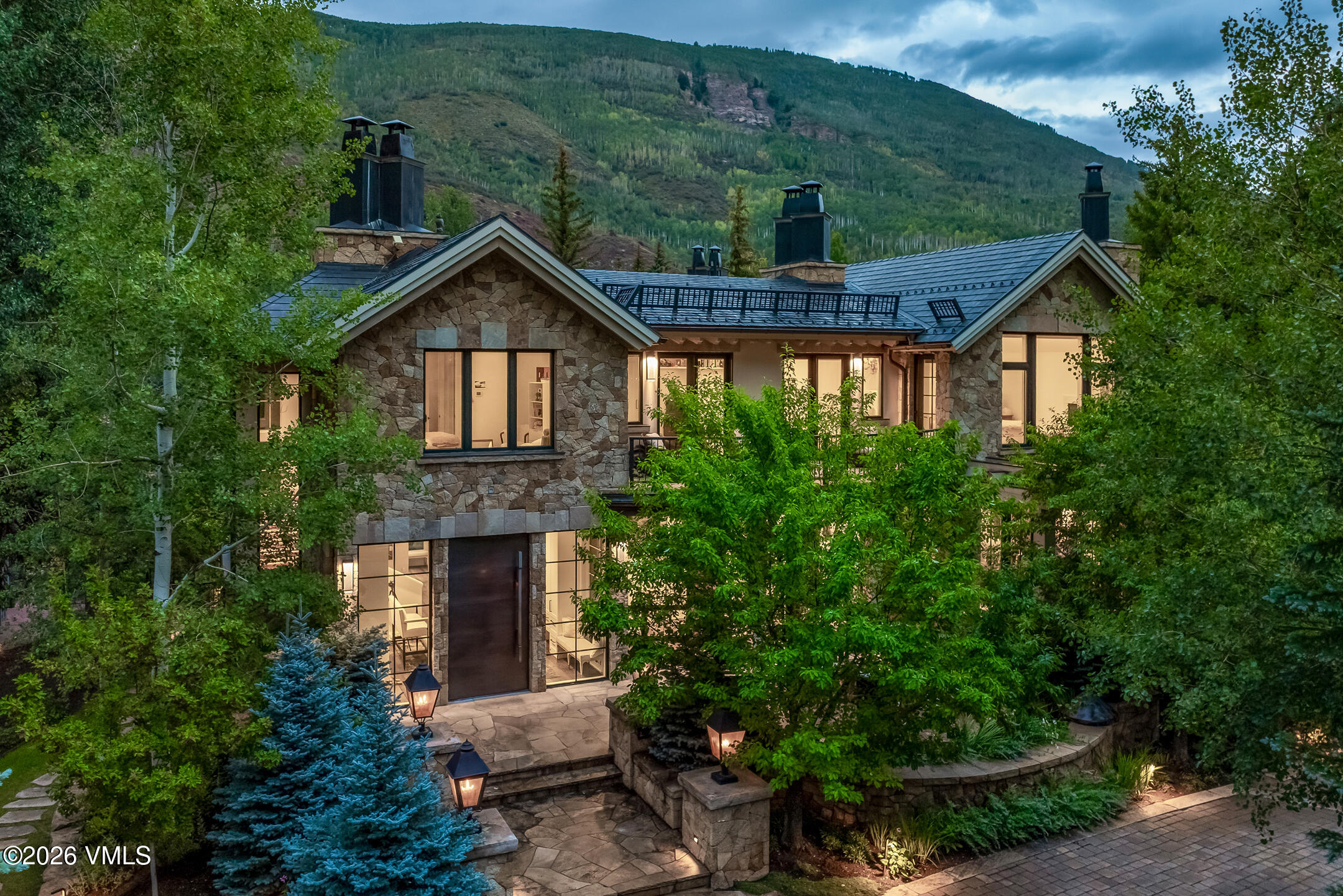 1109 Vail Valley Drive Property Photo 4