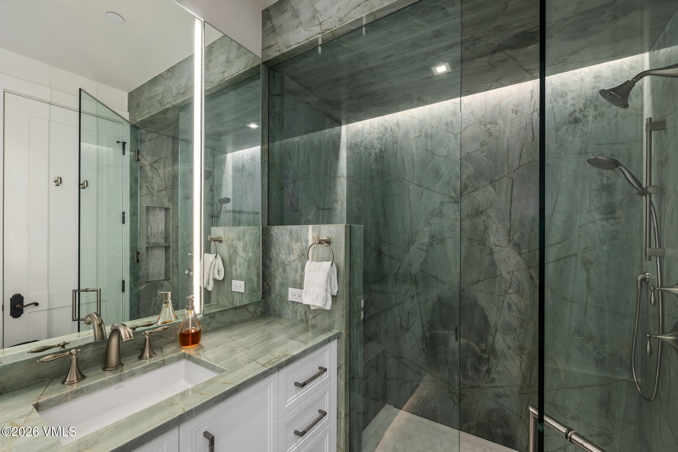 1109 Vail Valley Drive Property Photo 25
