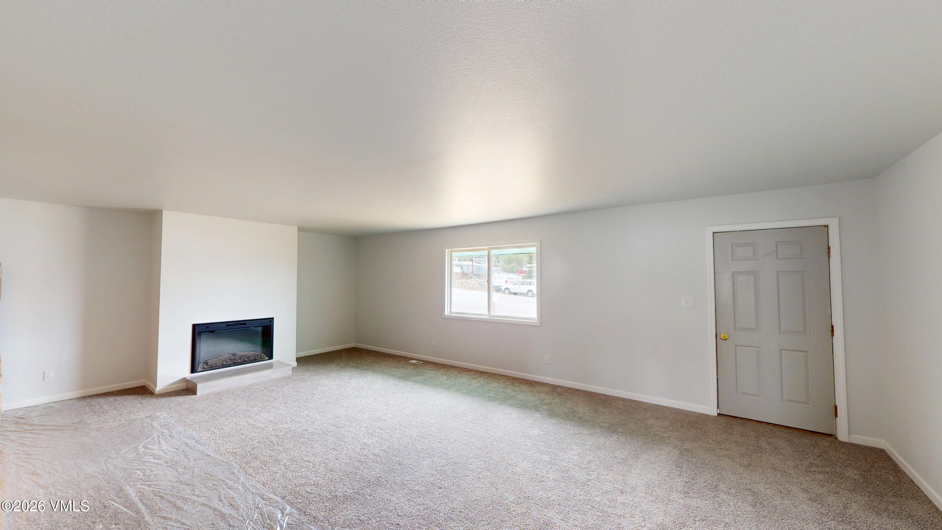 312 E 7th Street Property Photo 4