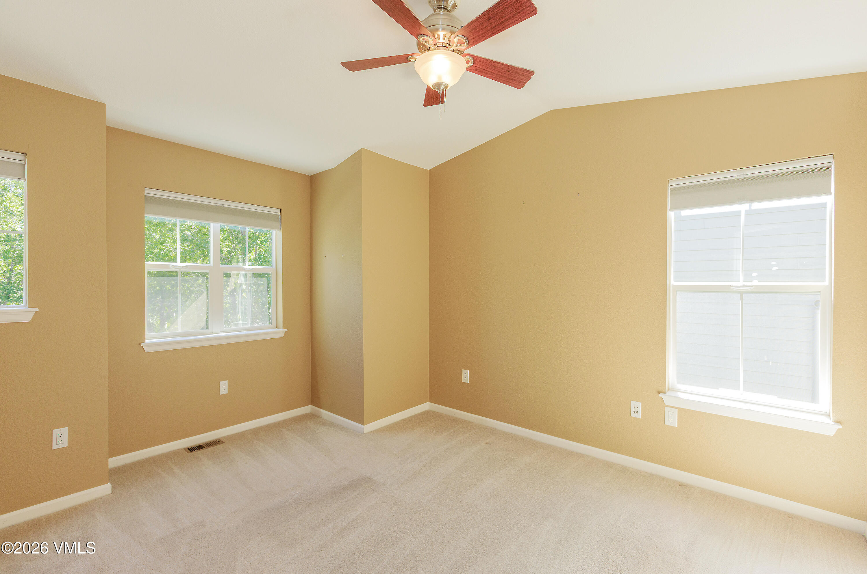 72 Longview Avenue Property Photo 22