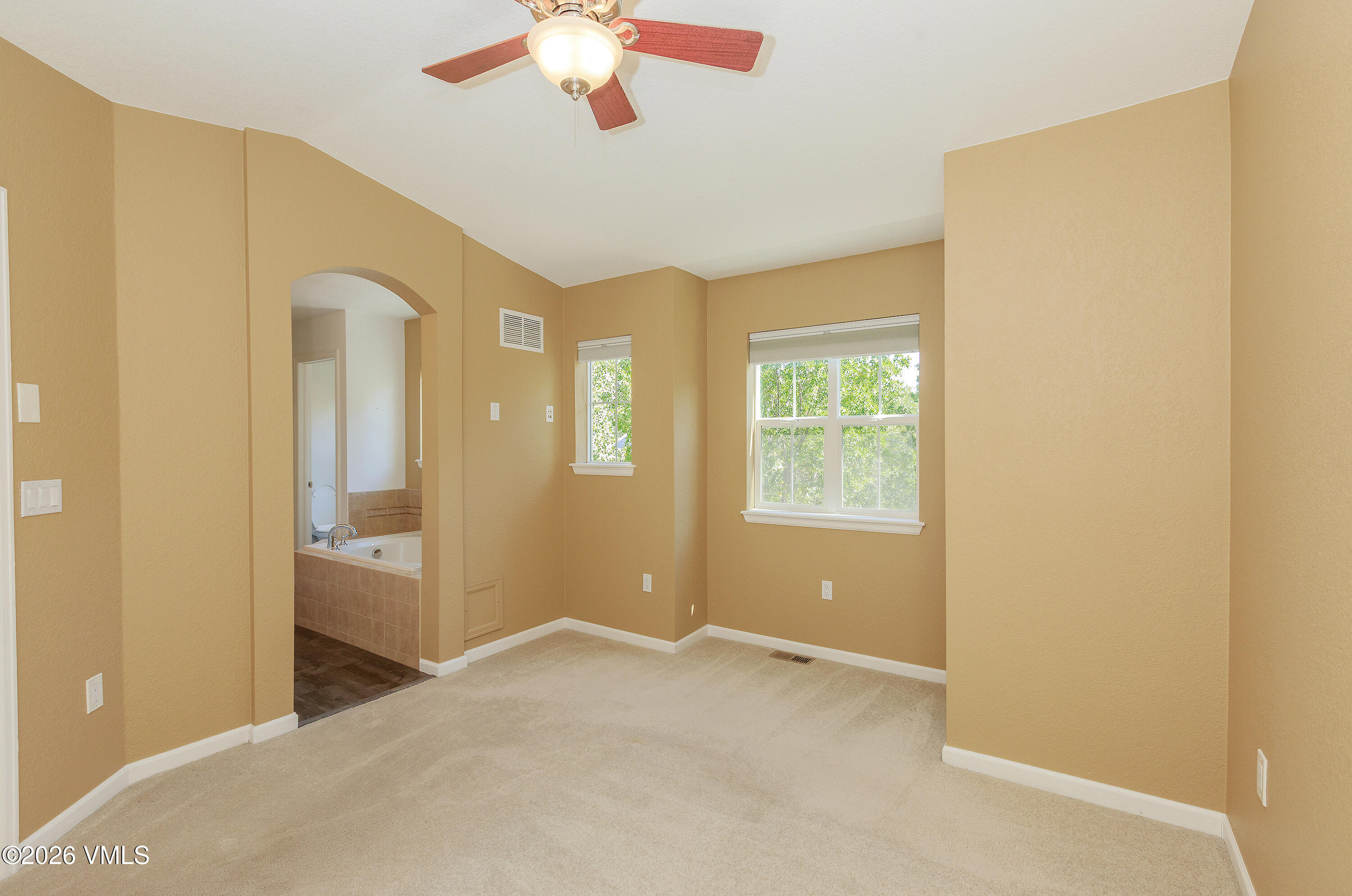72 Longview Avenue Property Photo 23