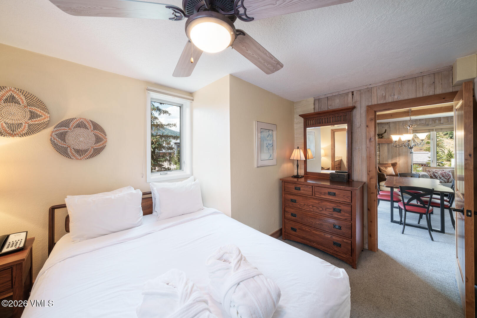 292 E Meadow Drive # 677 Property Photo 14