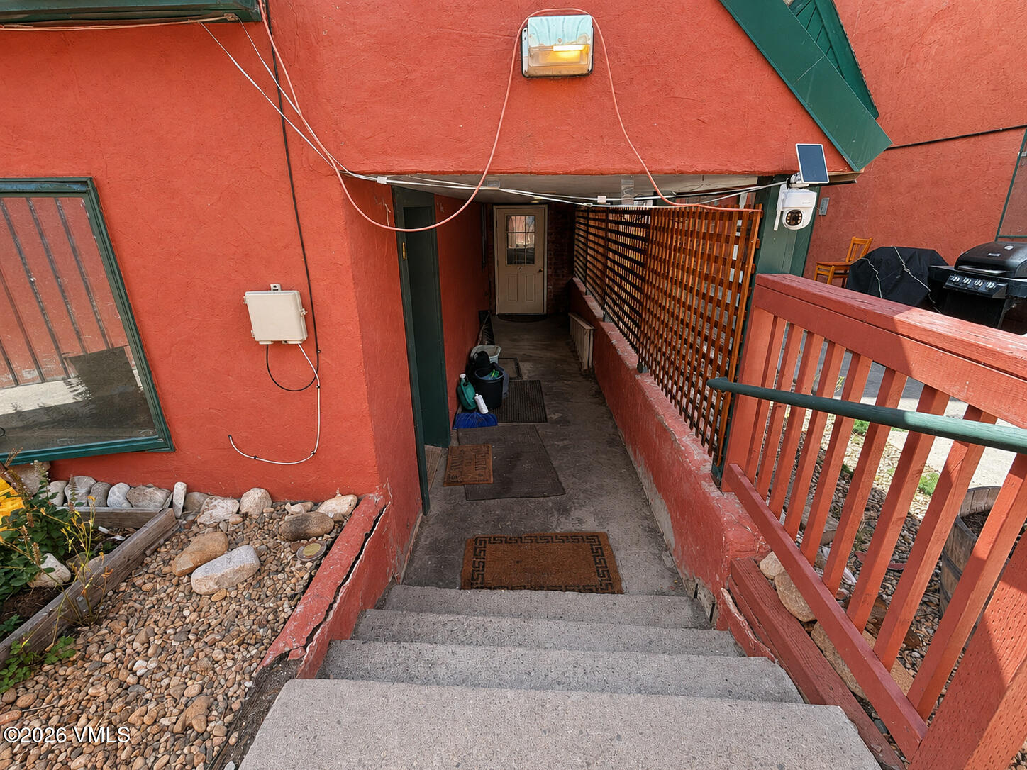 118 W 2nd Street H Property Photo 10