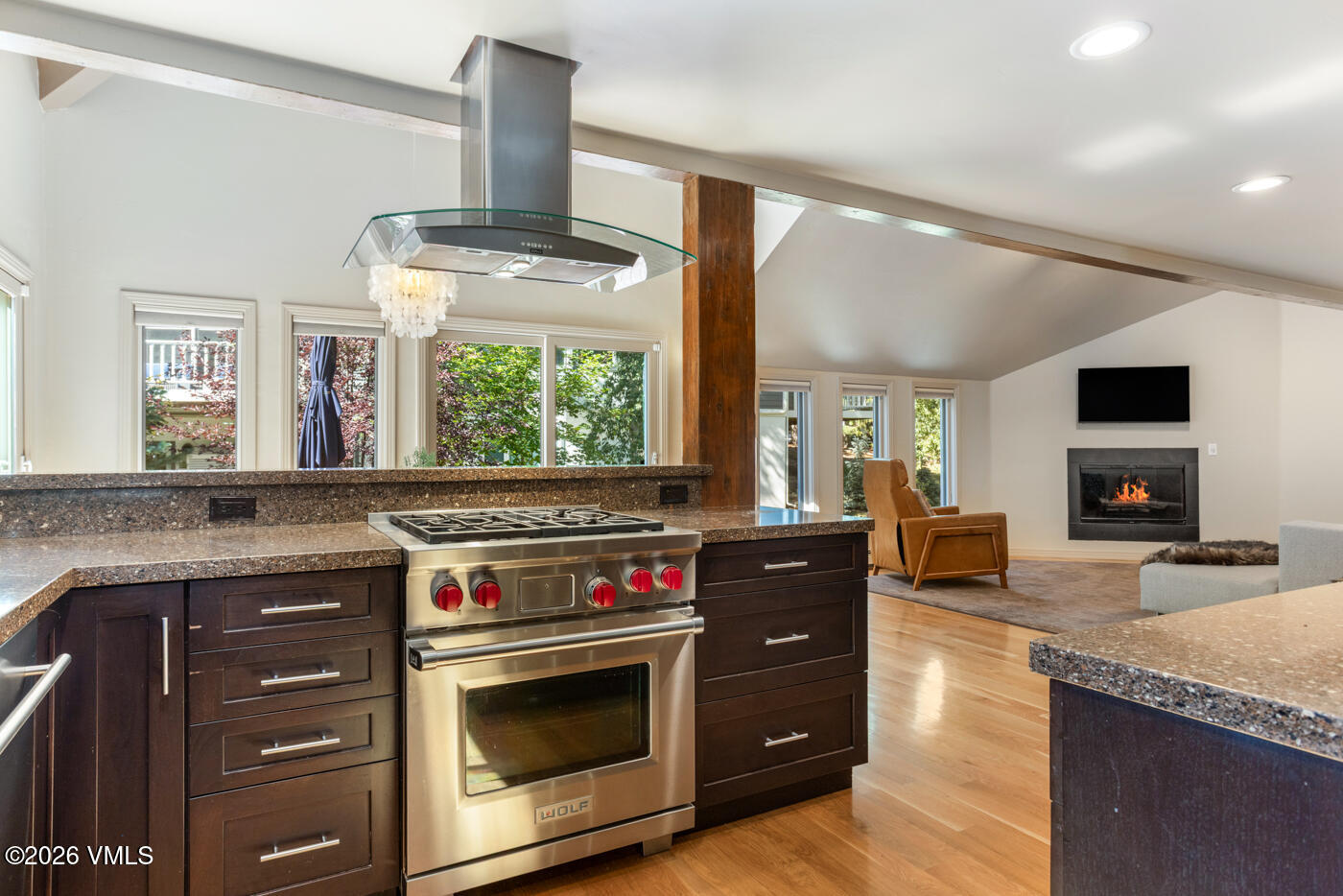 690 Deer Boulevard B Property Photo 8