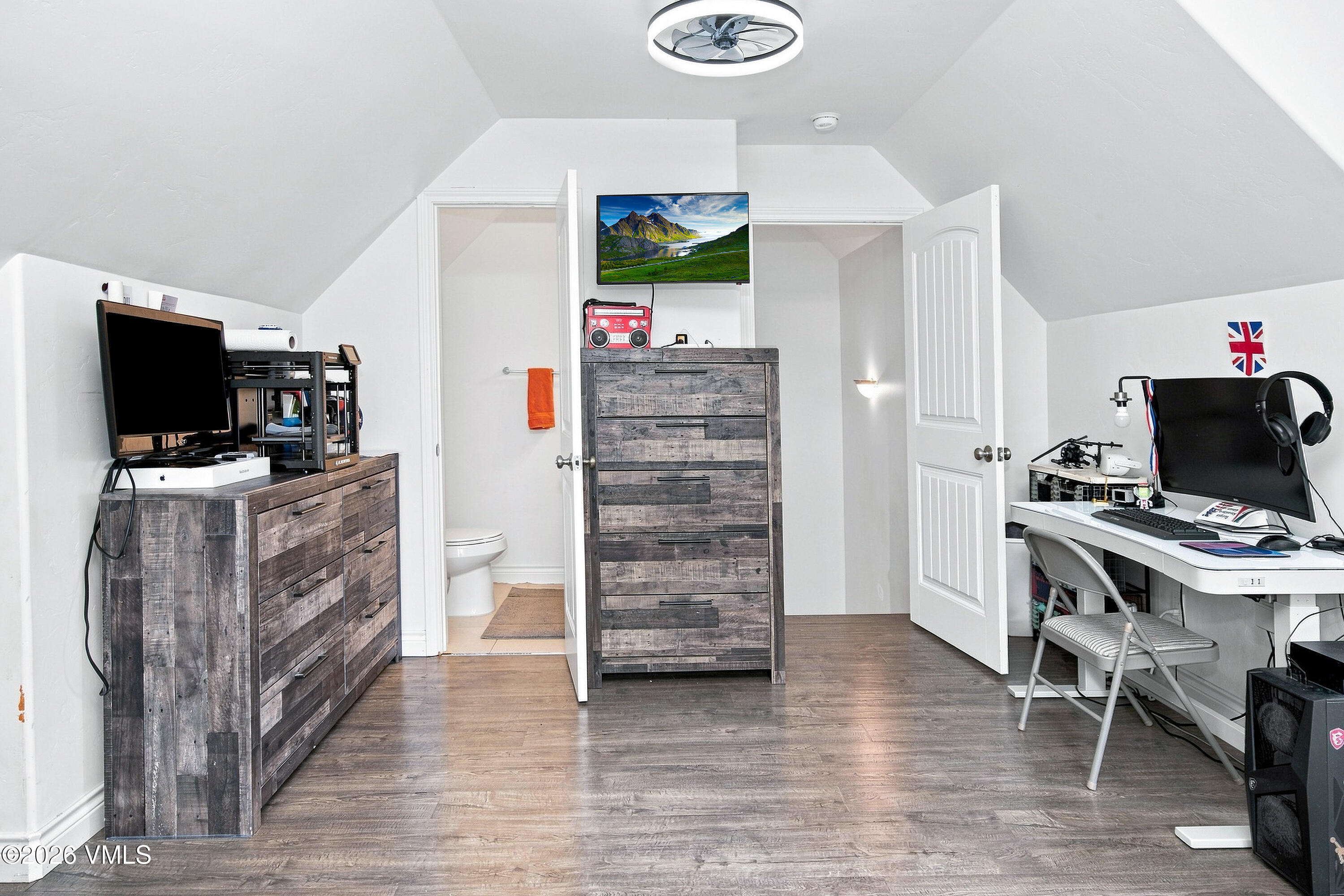 7 Custer Court Property Photo 22