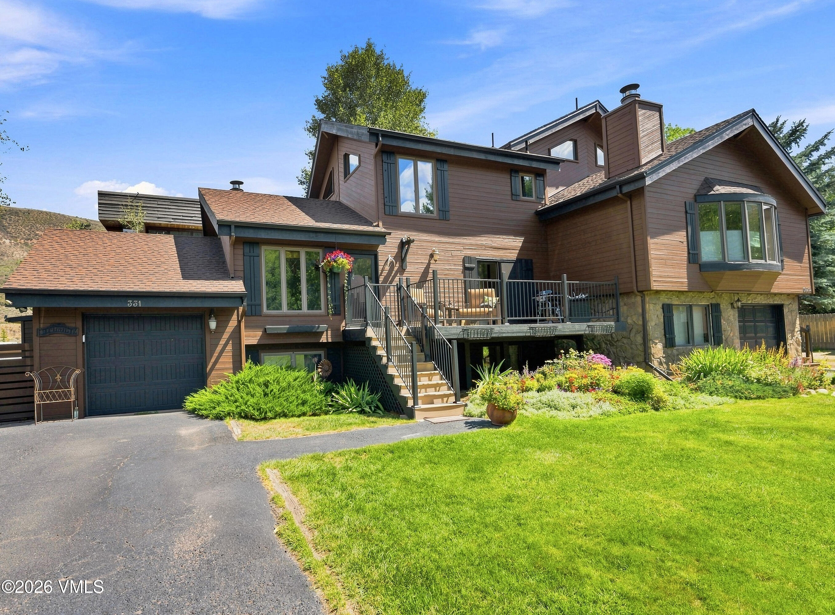 331 Larkspur Lane # B Property Photo 1