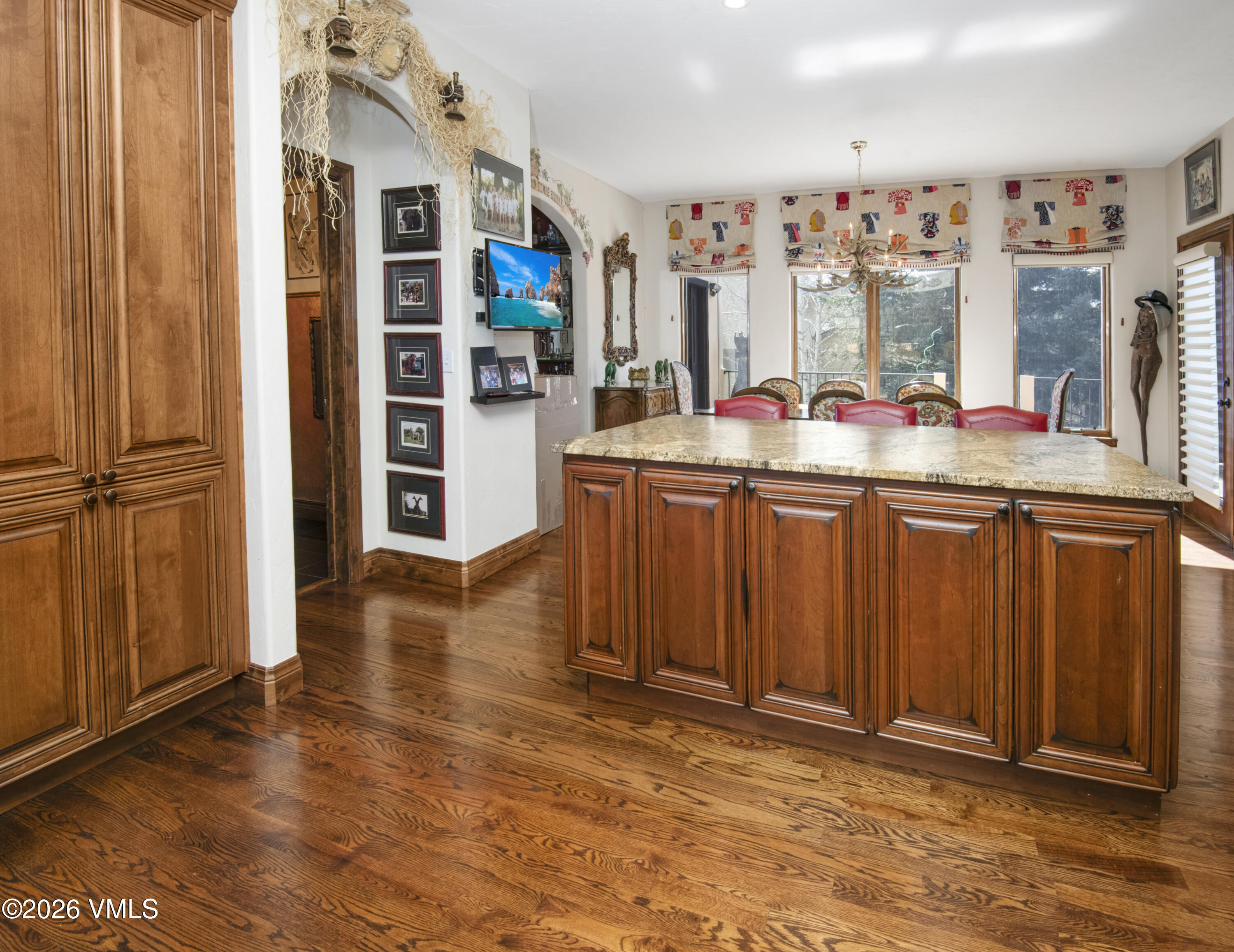 2155 W Long Spur W Property Photo 15