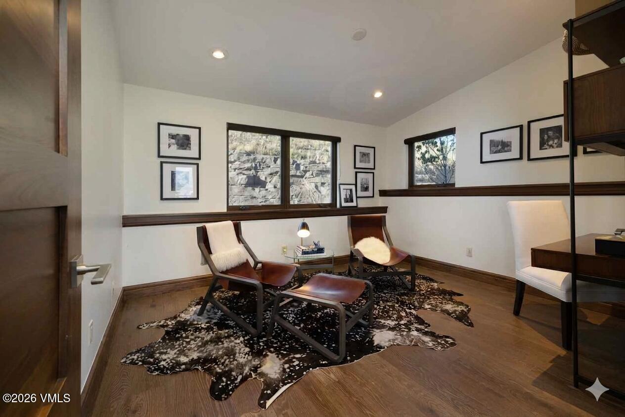 4570 Flat Point # W Property Photo 11
