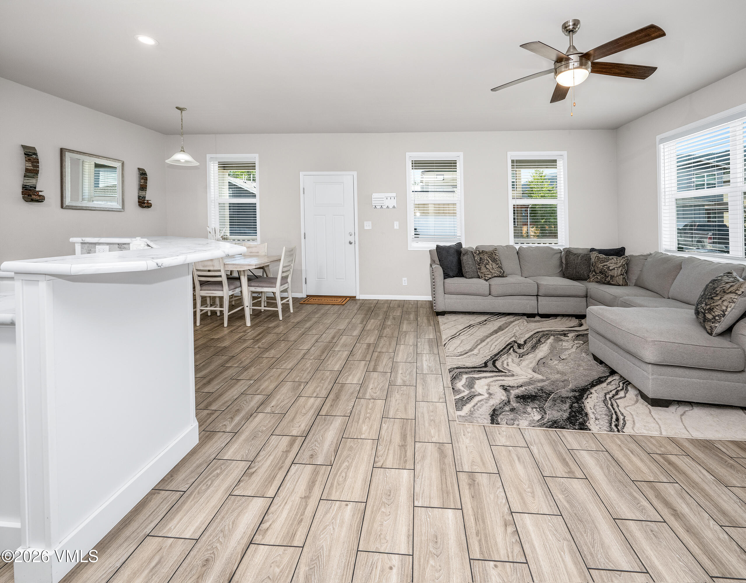145 Bass Loop Property Photo 4