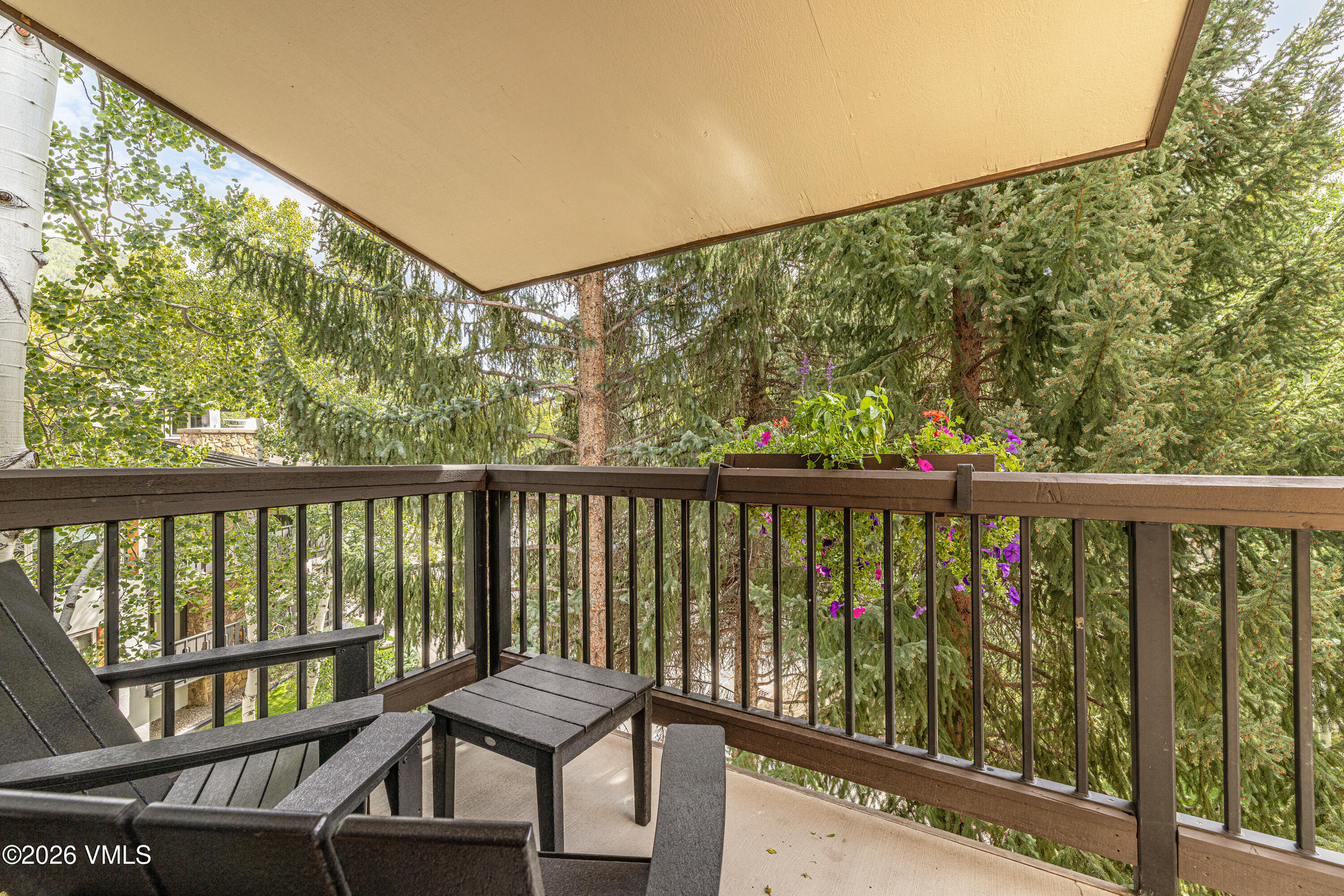 114 Willow Road 735 Property Photo 5