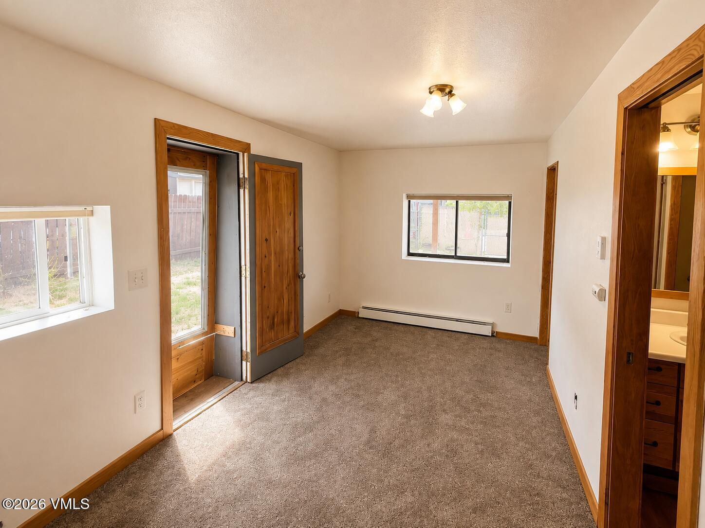 425 Howard Street Property Photo 13
