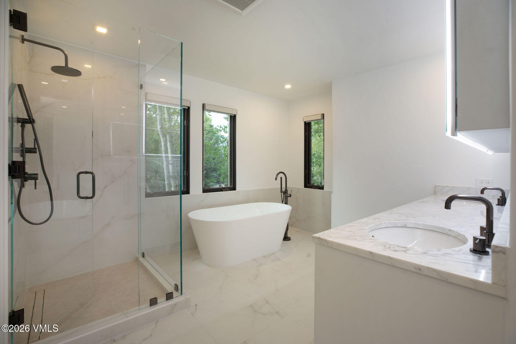 160 Cresta Road # R202 Property Photo 8