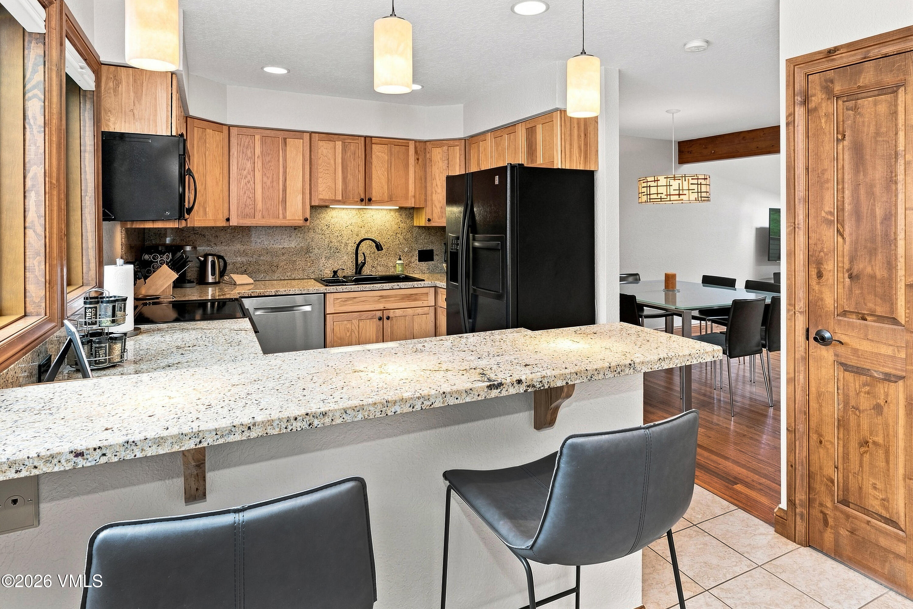 2550 Kinnikinnick Unit J2 Property Photo 12
