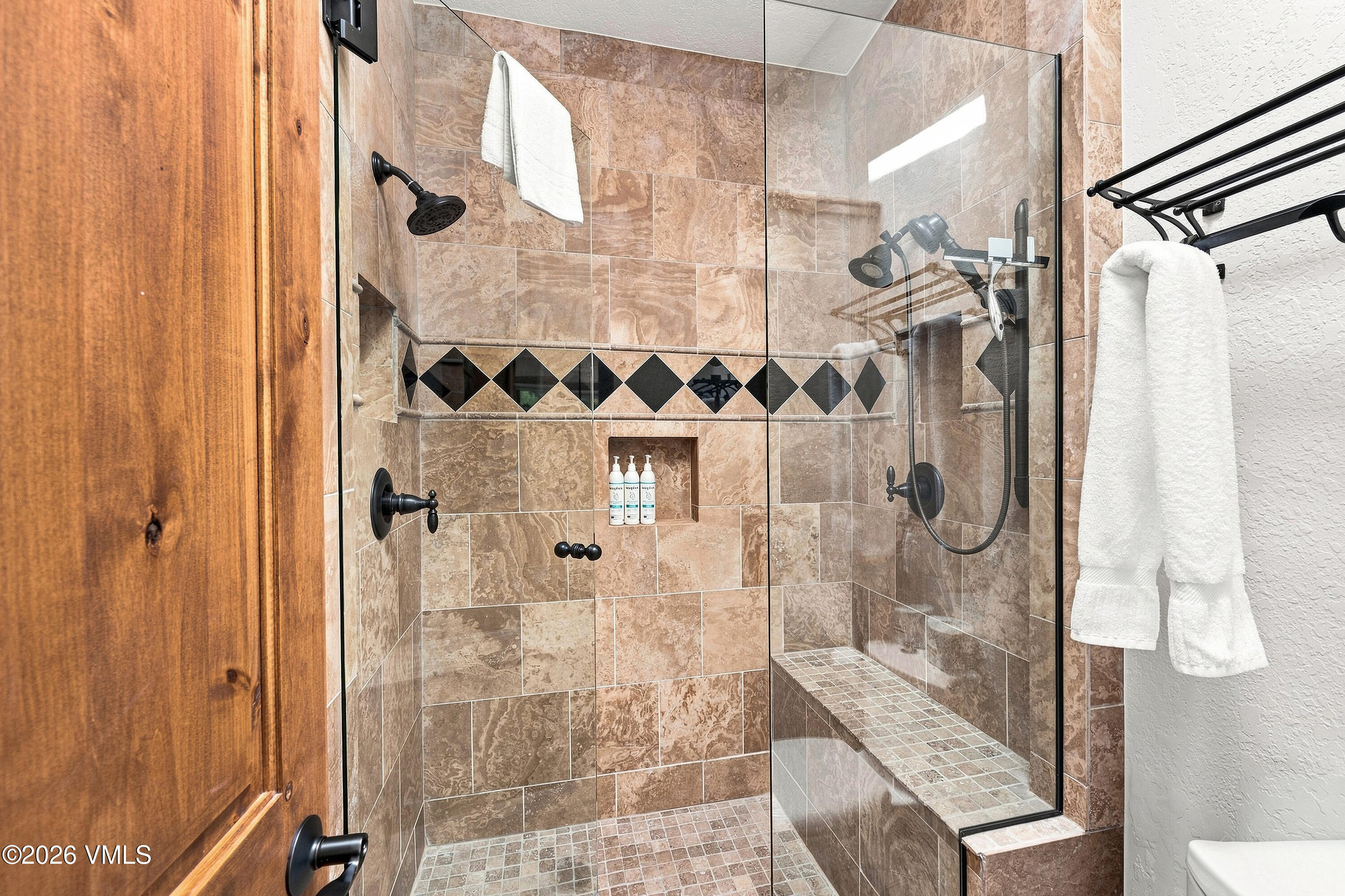 2550 Kinnikinnick Unit J2 Property Photo 20