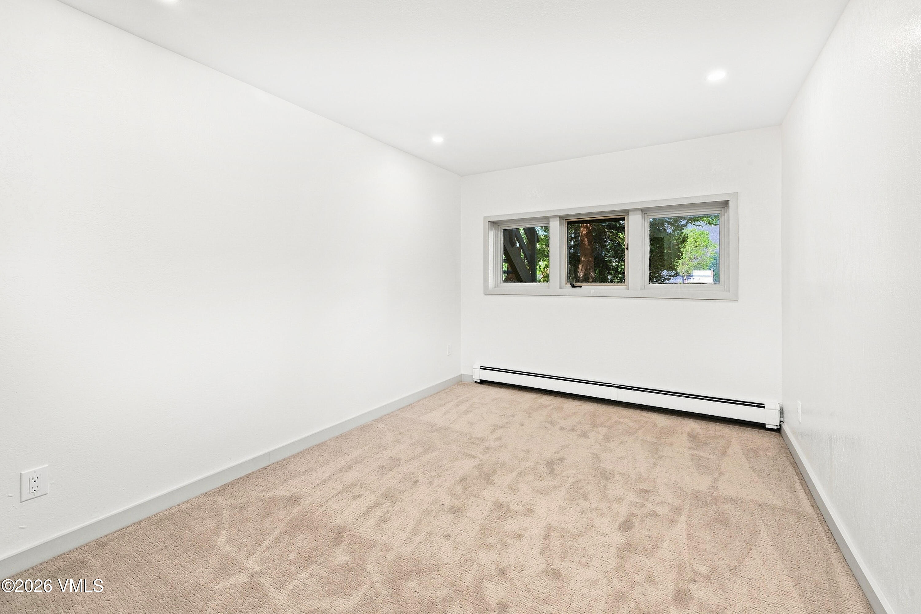 128 Beaver Road E Property Photo 35