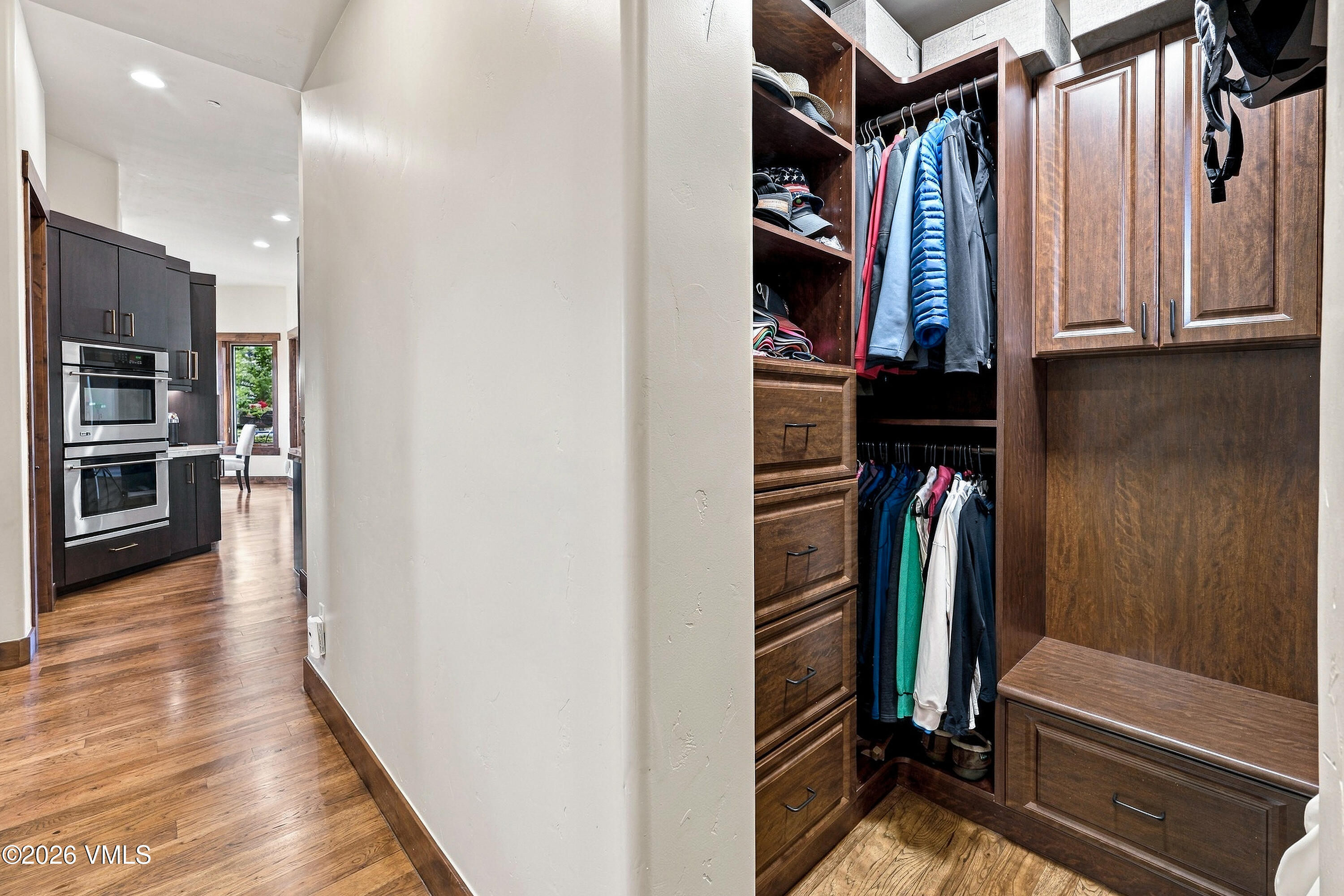 511 Settlers Loop Property Photo 40