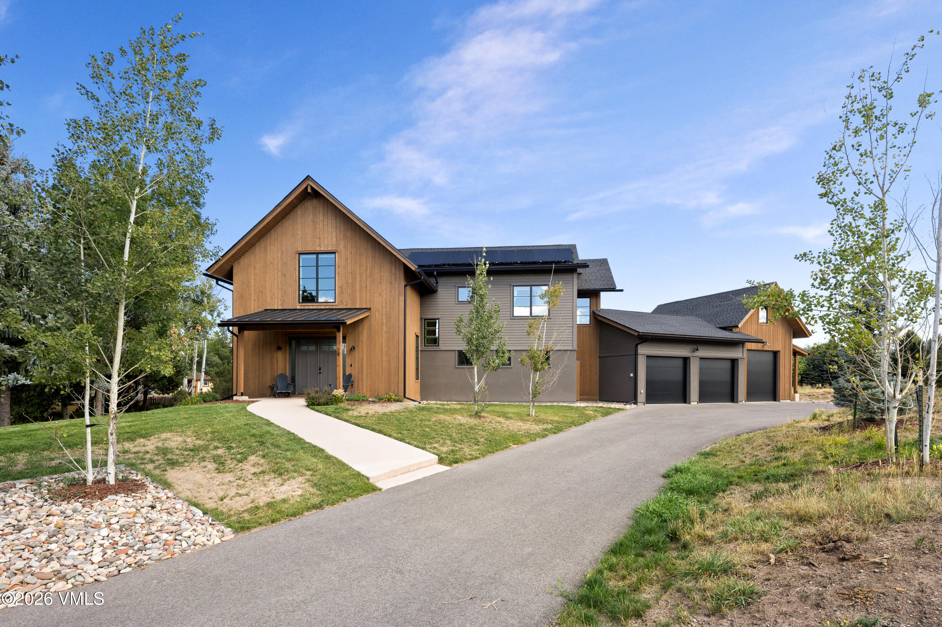 24 Redhaw Close Property Photo 1