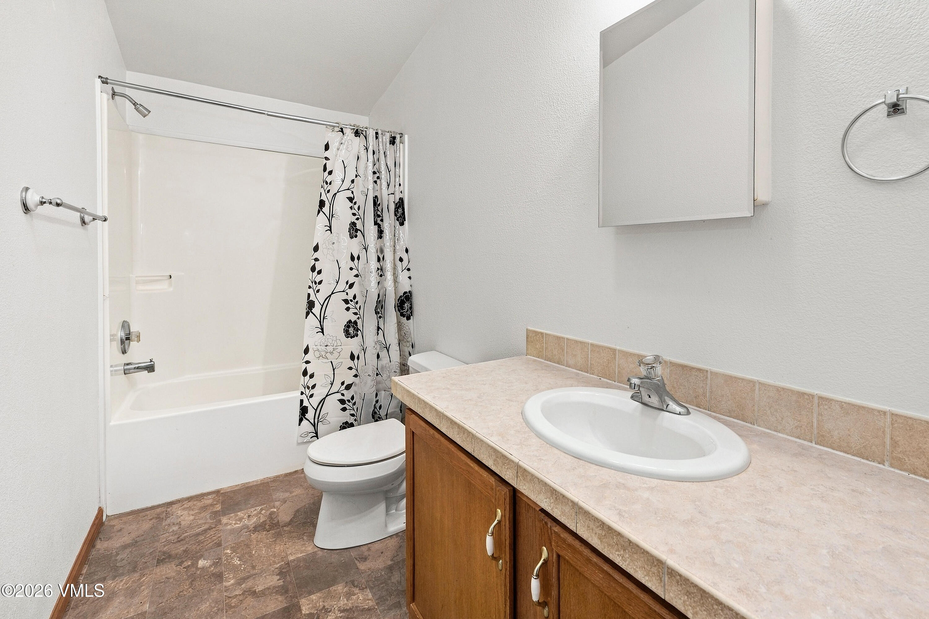 12 Catfish Circle Property Photo 18