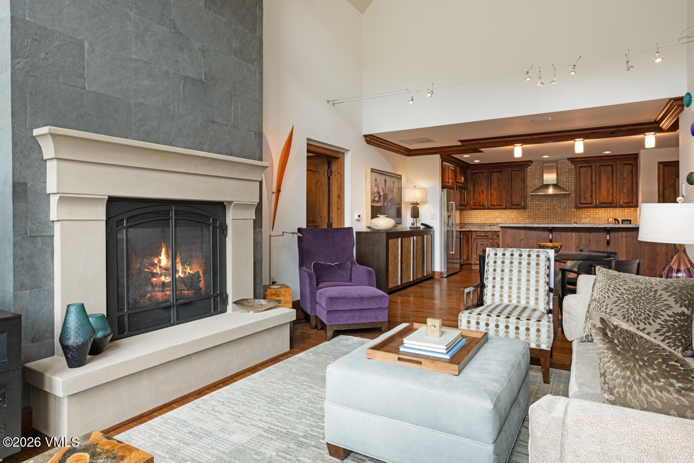 728 W Lionshead Circle # R300 Property Photo 5