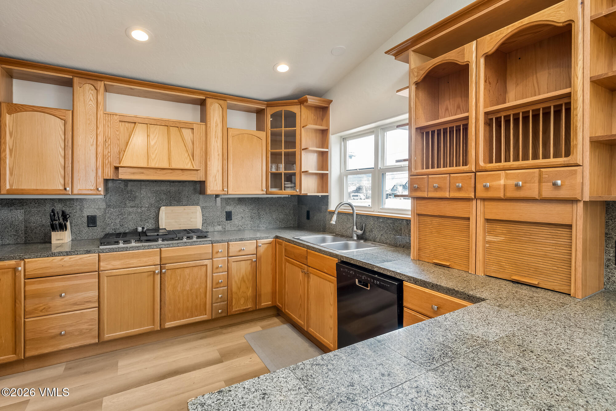 214 Capitol Street Property Photo 6