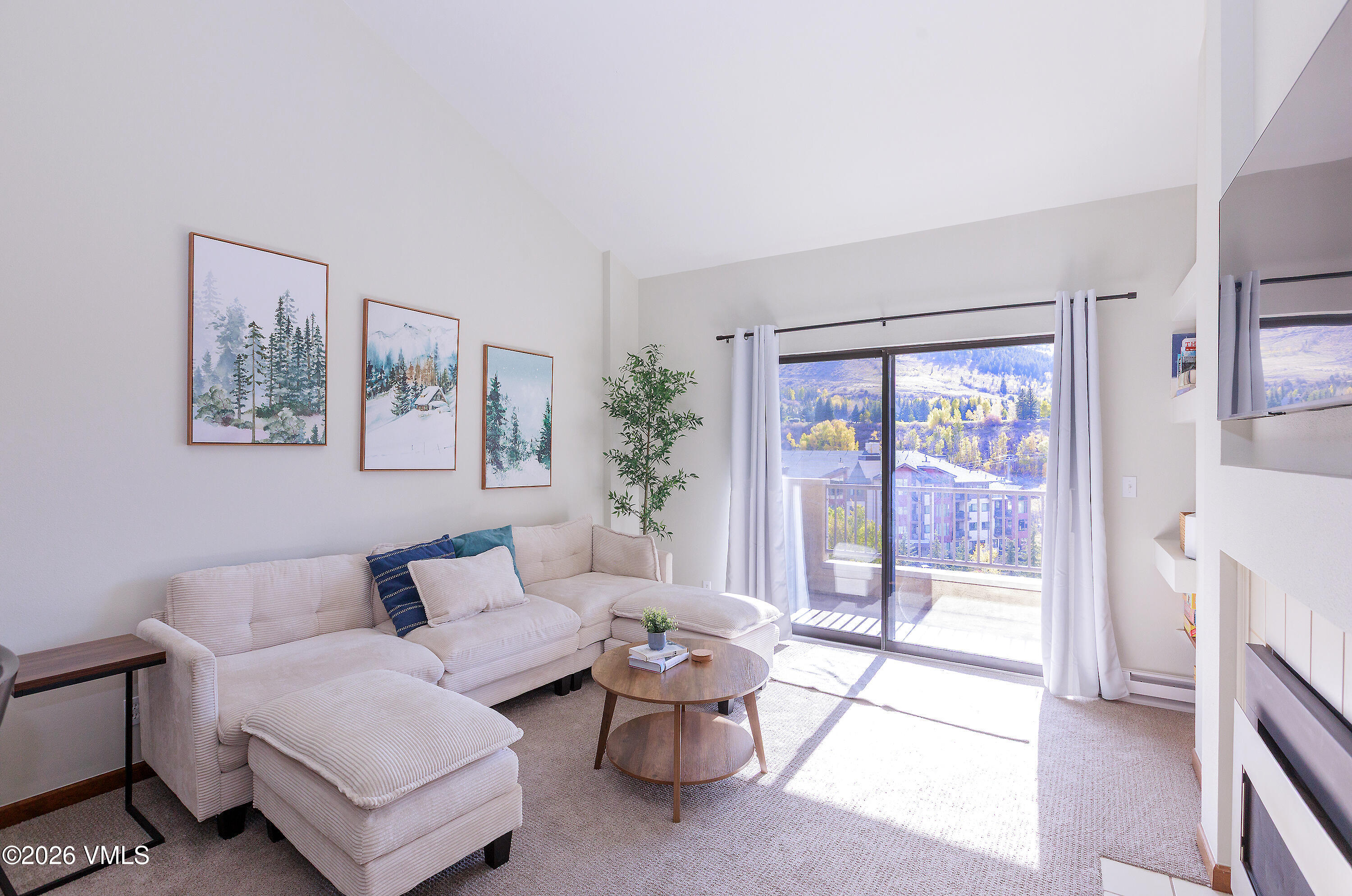 137 Benchmark Road 522 Property Photo 1