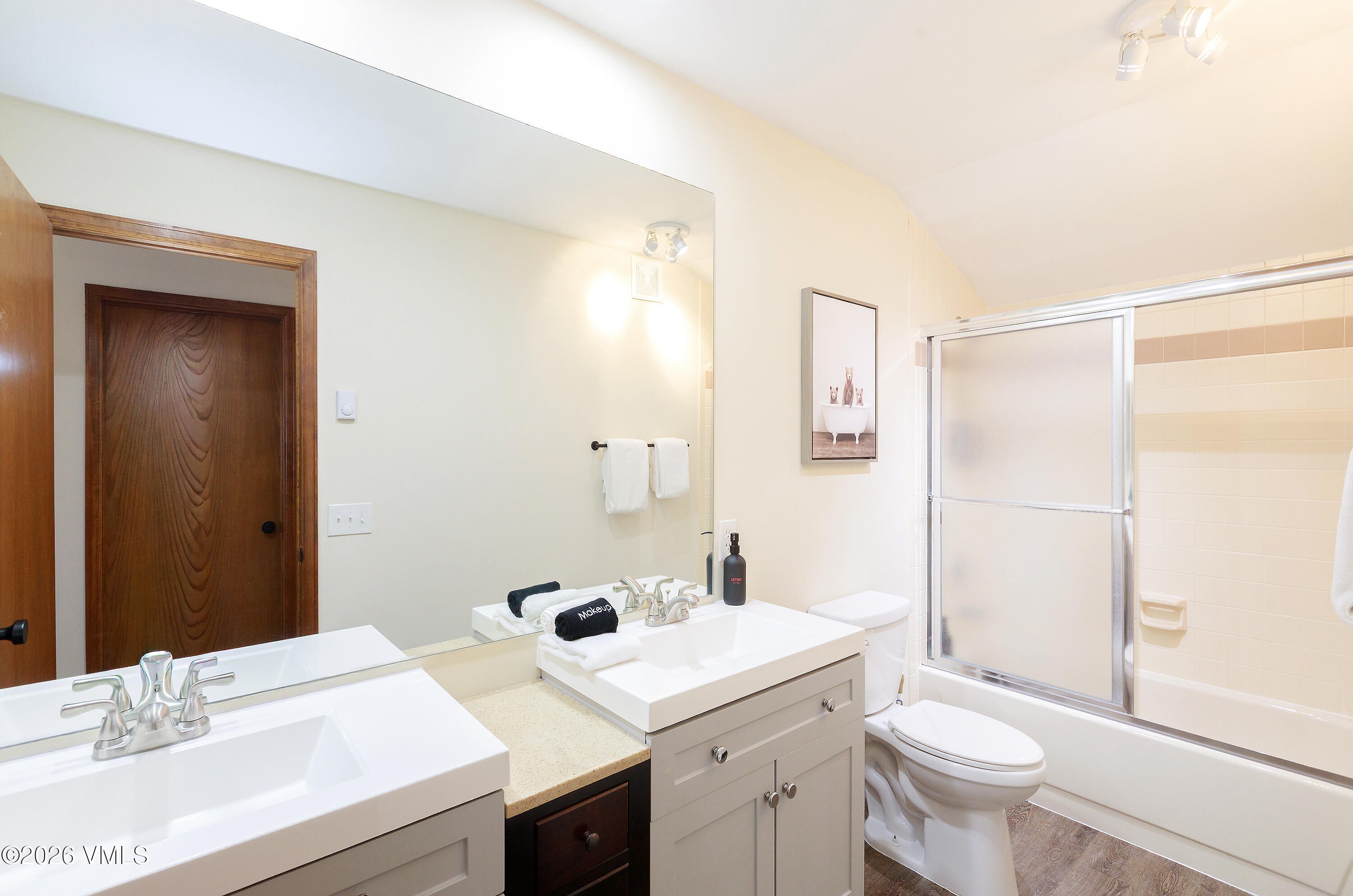 137 Benchmark Road 522 Property Photo 15
