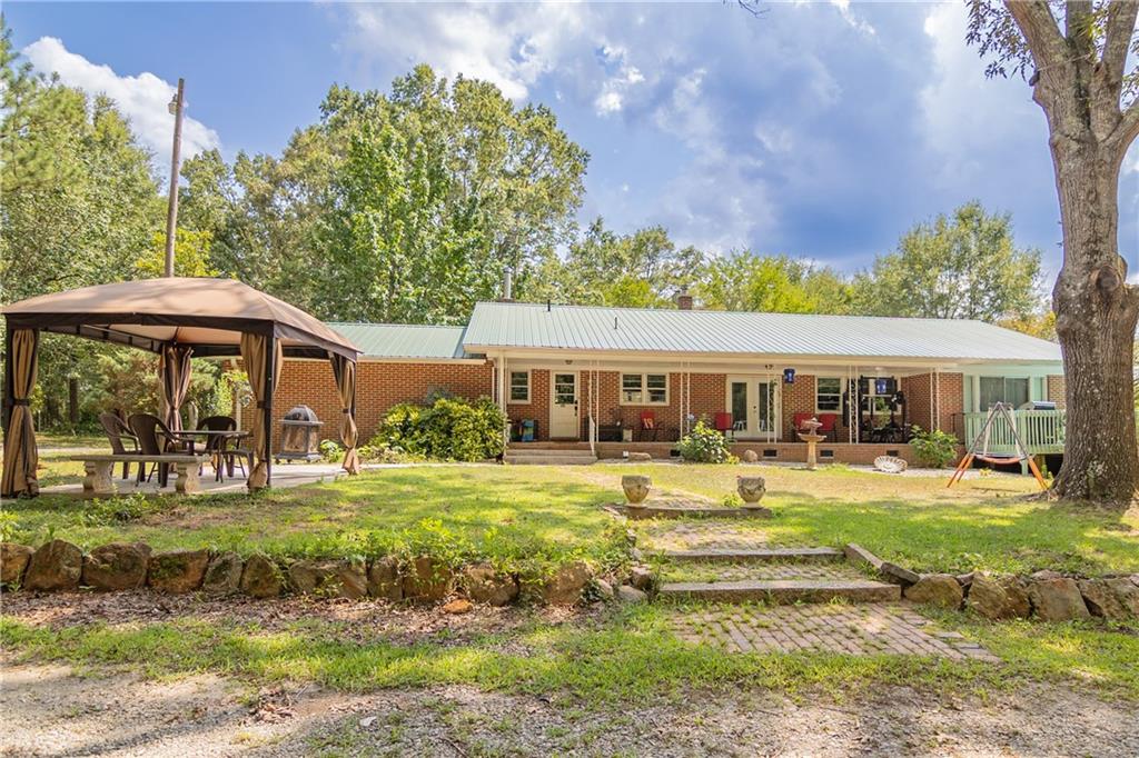 955 Wall Street Property Photo 1