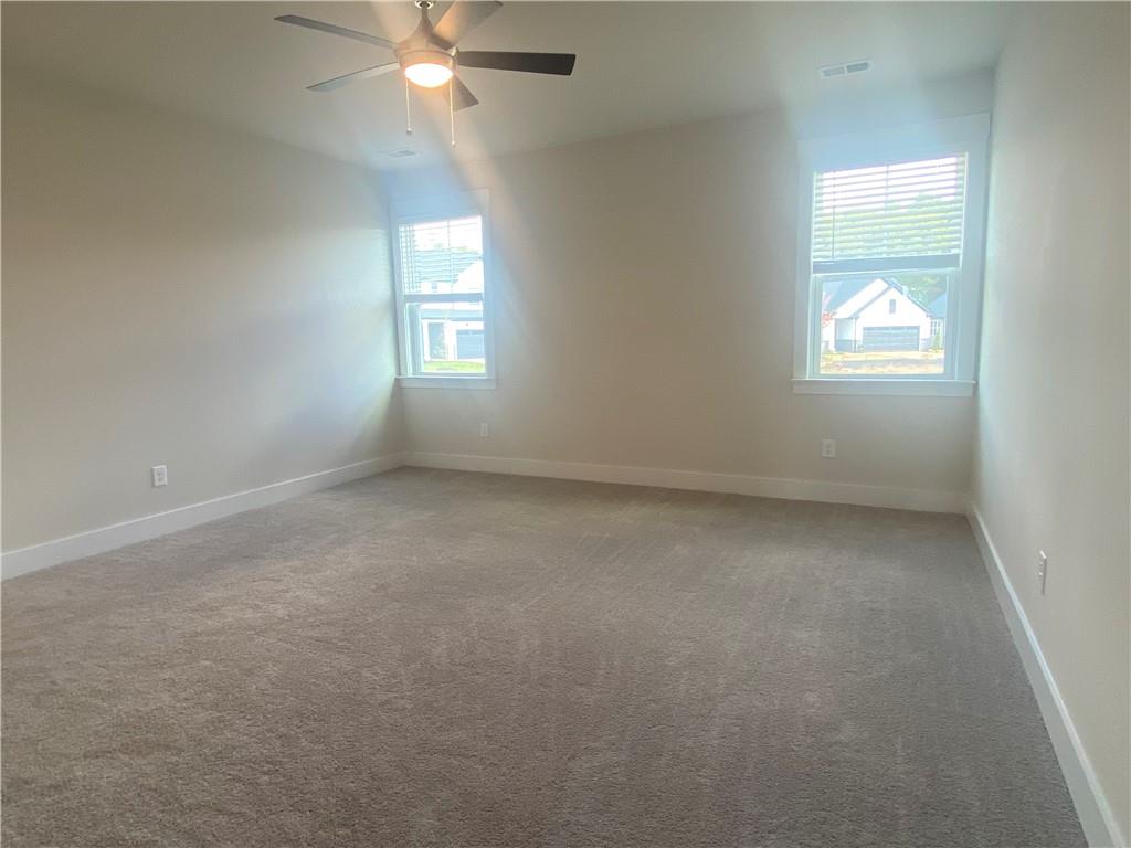 301 Red Oak Court Property Photo 7