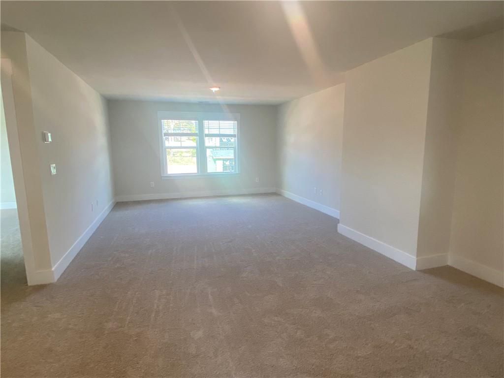 301 Red Oak Court Property Photo 9