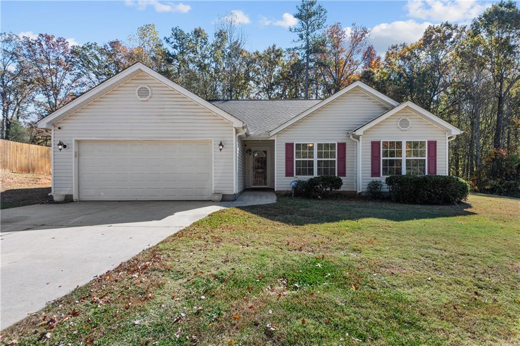 122 Cedar Glen Drive Property Photo 1