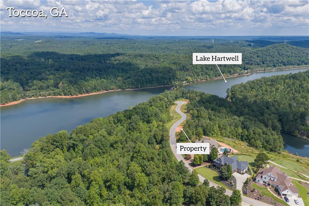 168 Southern Trace Property Photo 2