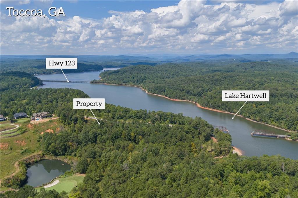 168 Southern Trace Property Photo 9