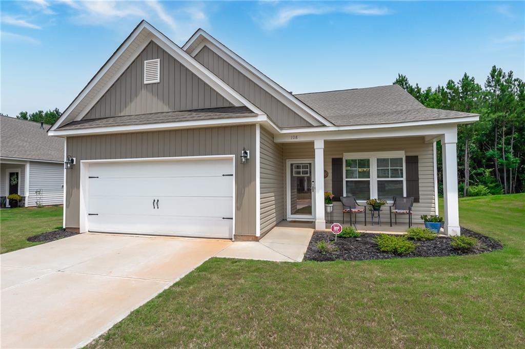 108 Bellflower Lane Property Photo 1