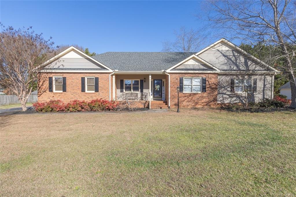202 Smithfield Drive Property Photo 1