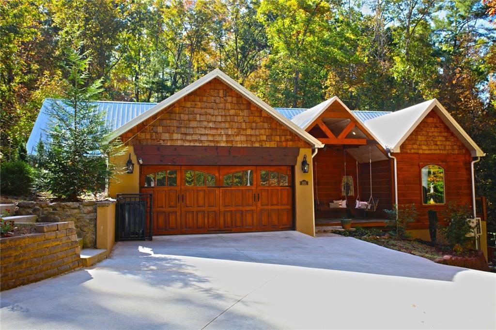 301 Cedar Creek Drive Property Photo 1